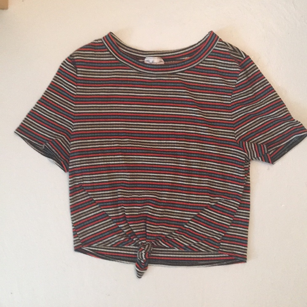 horizontal striped tshirt